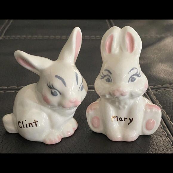 Other | Small White Ceramic Glossy Finish Bunny Rabbits Mary And Clint ...